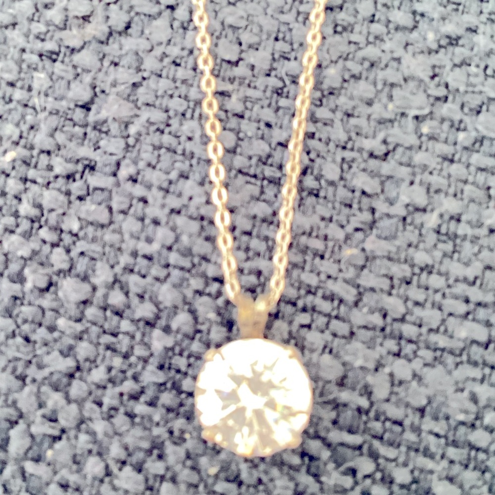 Silver single stone pendant
